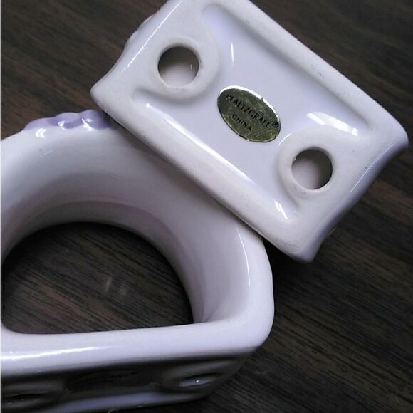 Pfaltzgraff napkin rings-set of four - Picture 4 of 5